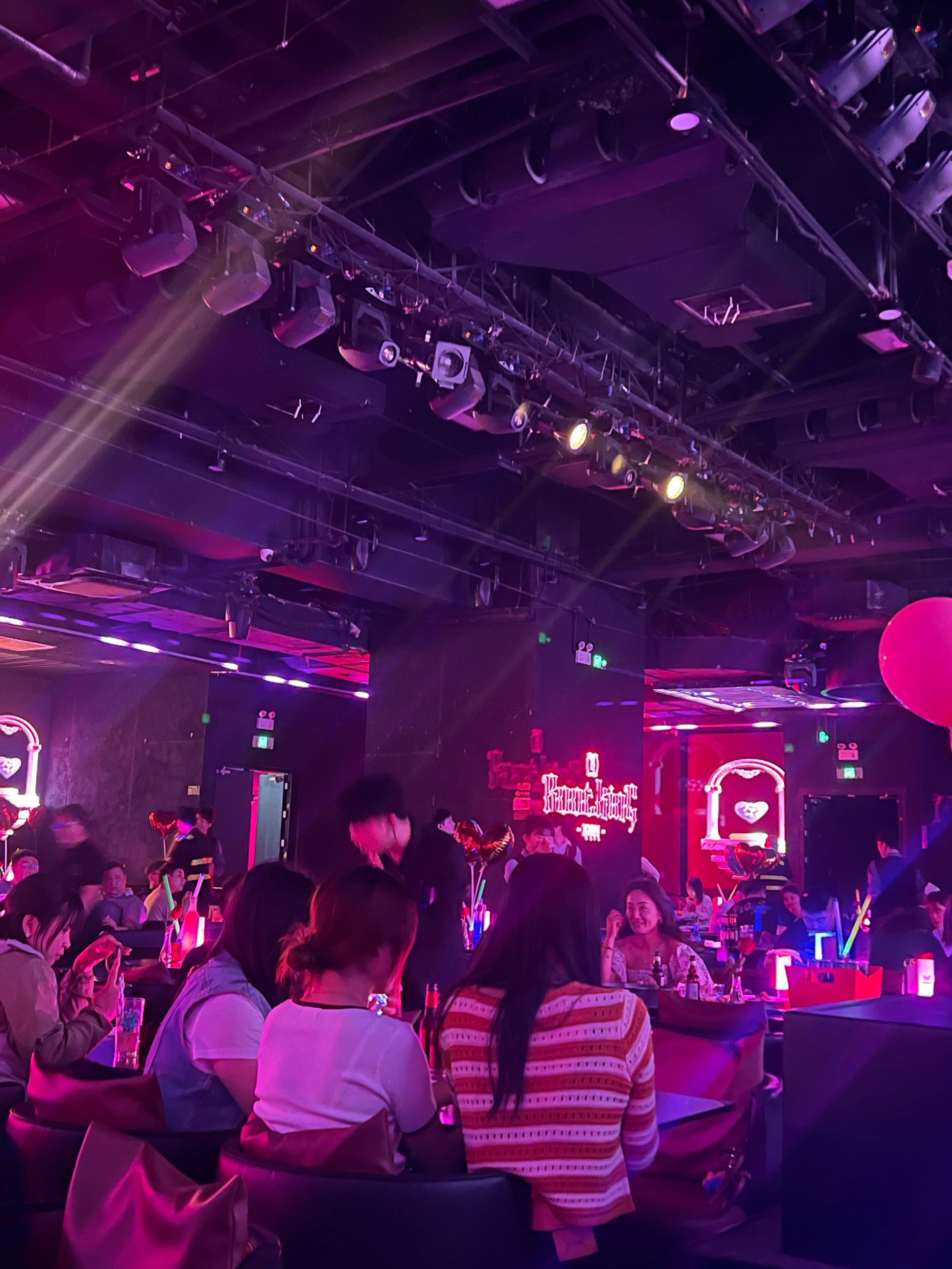 庆阳商务KTV：商务休闲首选-环县ktv预订